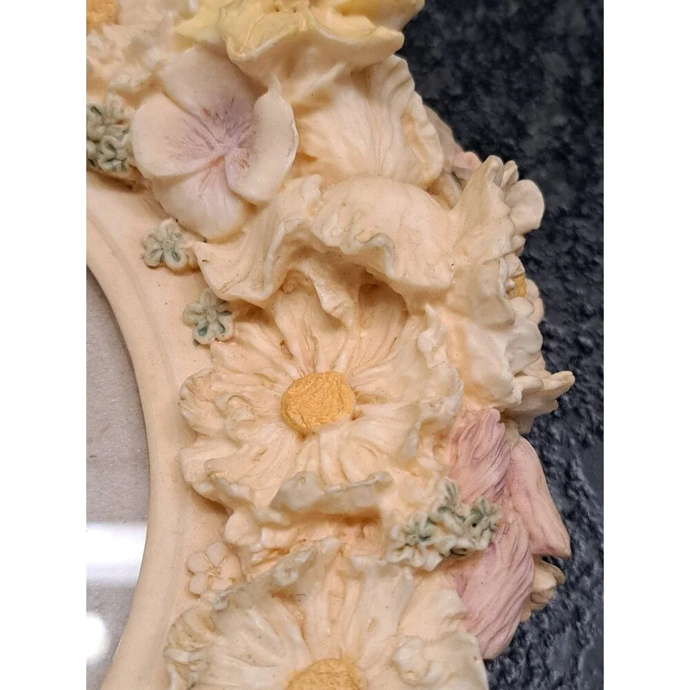 Vintage 1990s 3D Floral Resin Picture Frame for 3.5
